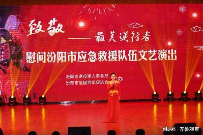 一个男的为什么会问你和你同桌在说什么？游戏画面